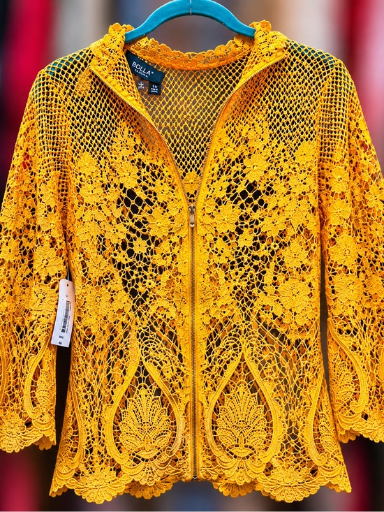 BOLD elements Tops - BOLD elements Golden Crochet Mesh Top